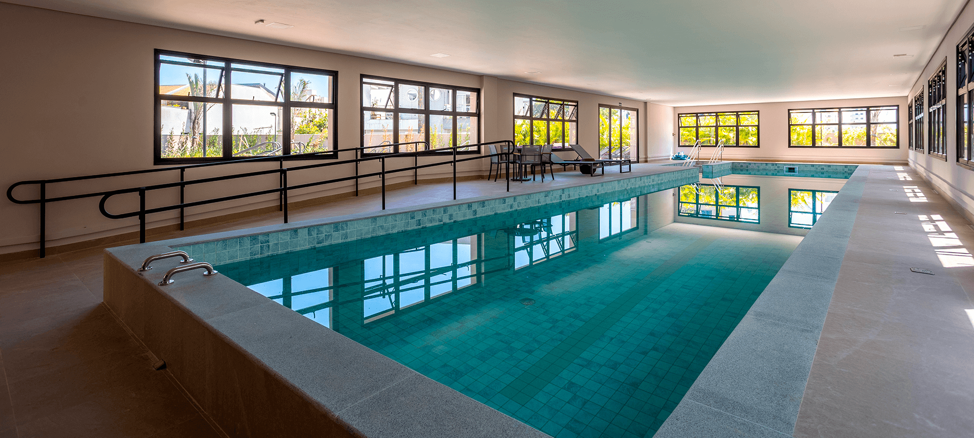 Piscina Coberta e Aquecida